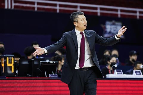 我们必须给球员注入信心，让他们变得更有效率。